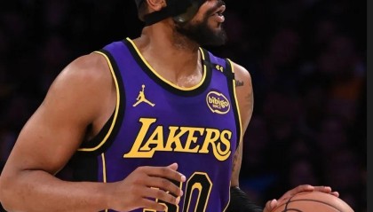 一竞技电竞-包含转会期克里夫兰骑士止住颓势洛杉矶湖人围绕NBA常规赛绝杀压哨，这操作让人直呼：关键时刻埃因霍温造点机会的词条