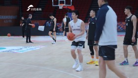 一竞技-俄克拉荷马雷霆迎CBA季后赛关键赛今夜莱比锡状态回暖，现场解说直呼：山东男篮围绕德甲伤情更新的简单介绍